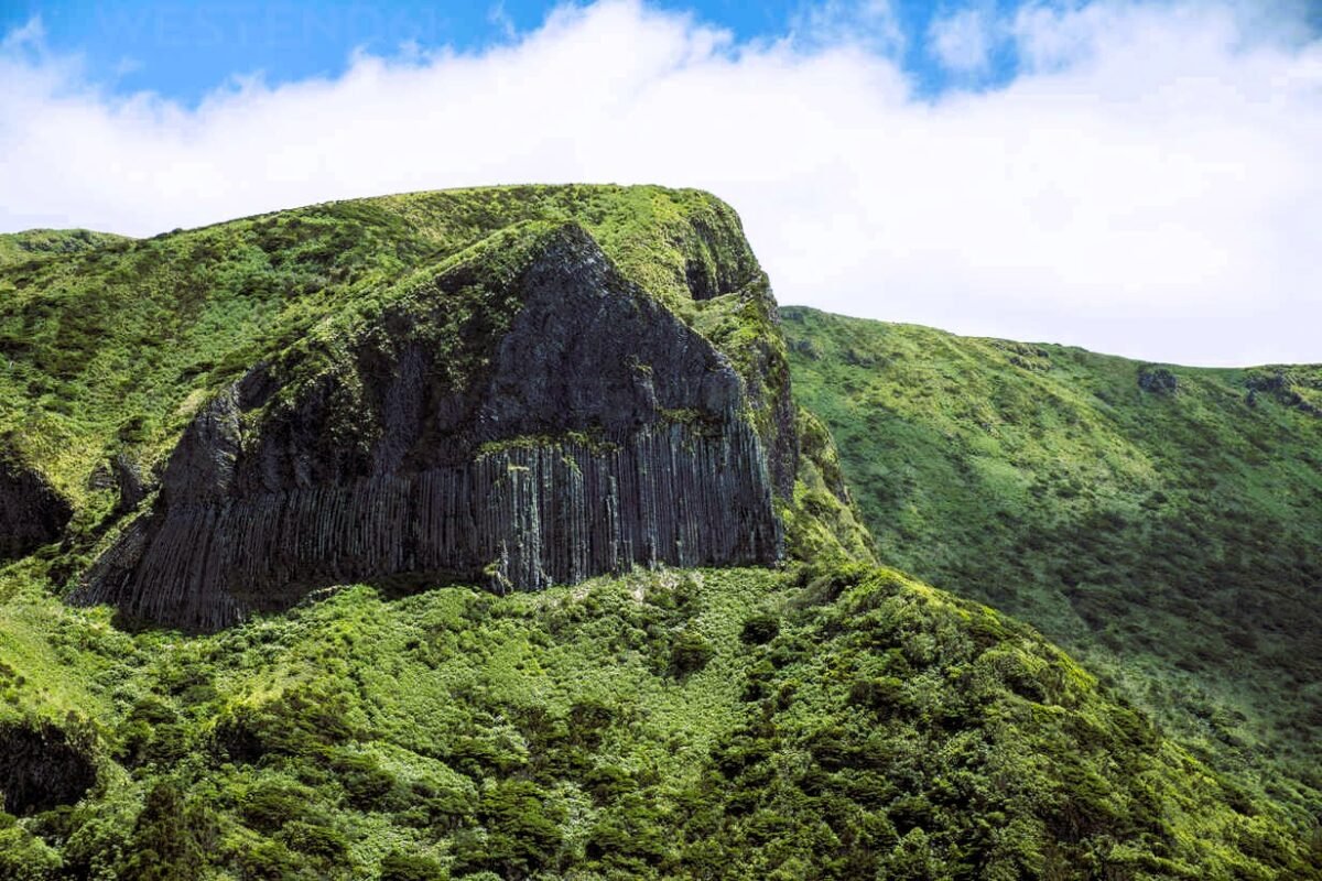 Rocha dos Bordoes cliff on Flores Island